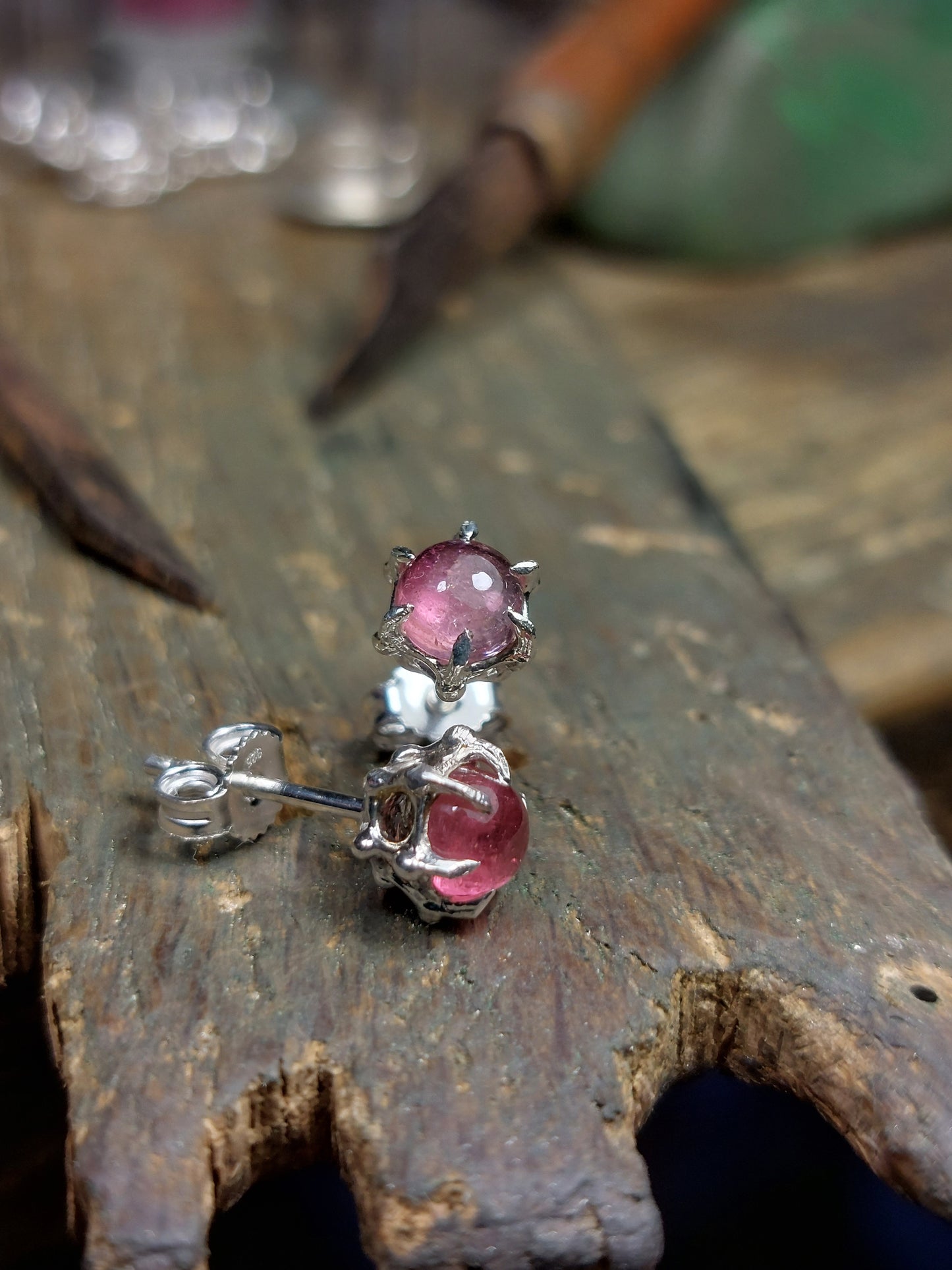 Orecchino "Granelli" con Tormalina Rosa - Cabochon Tondo - 5mm