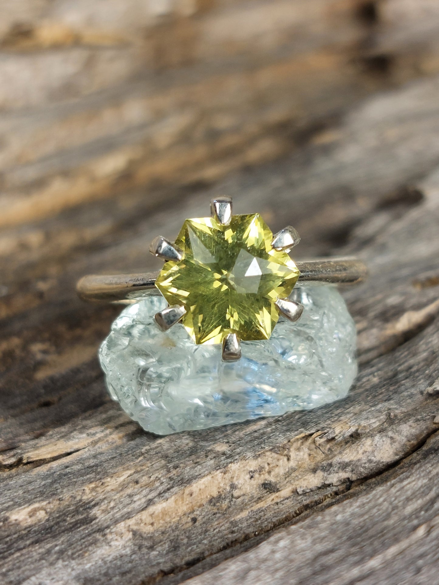 Solitario con Citrino taglio "SnowFlake"