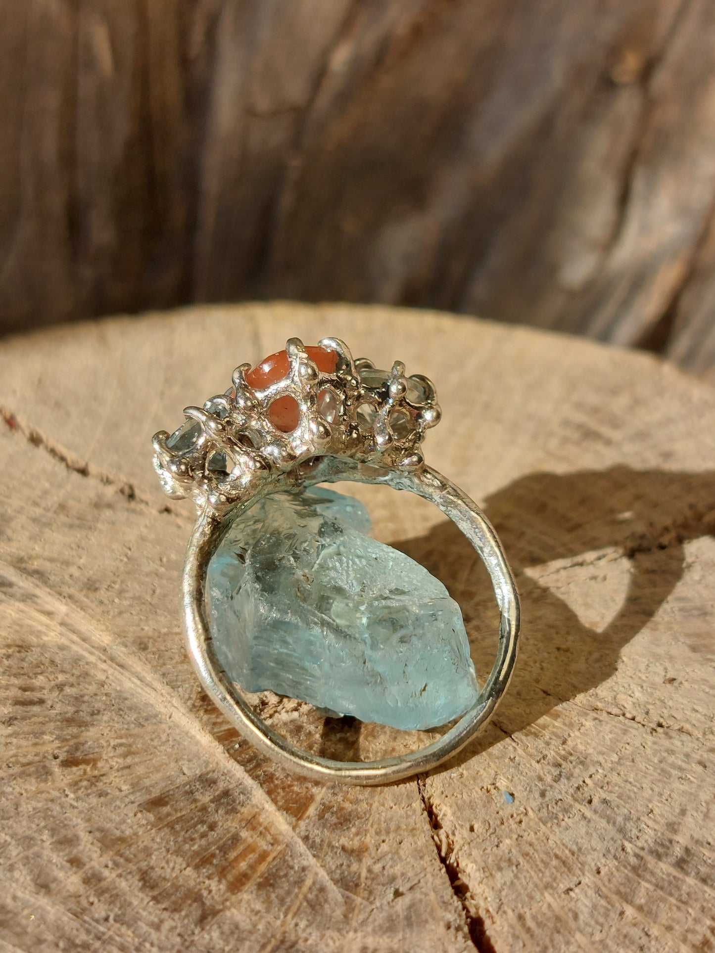 Anello Trilogy "Granelli" con Plagioclasio Ovale e Topazi Bianchi