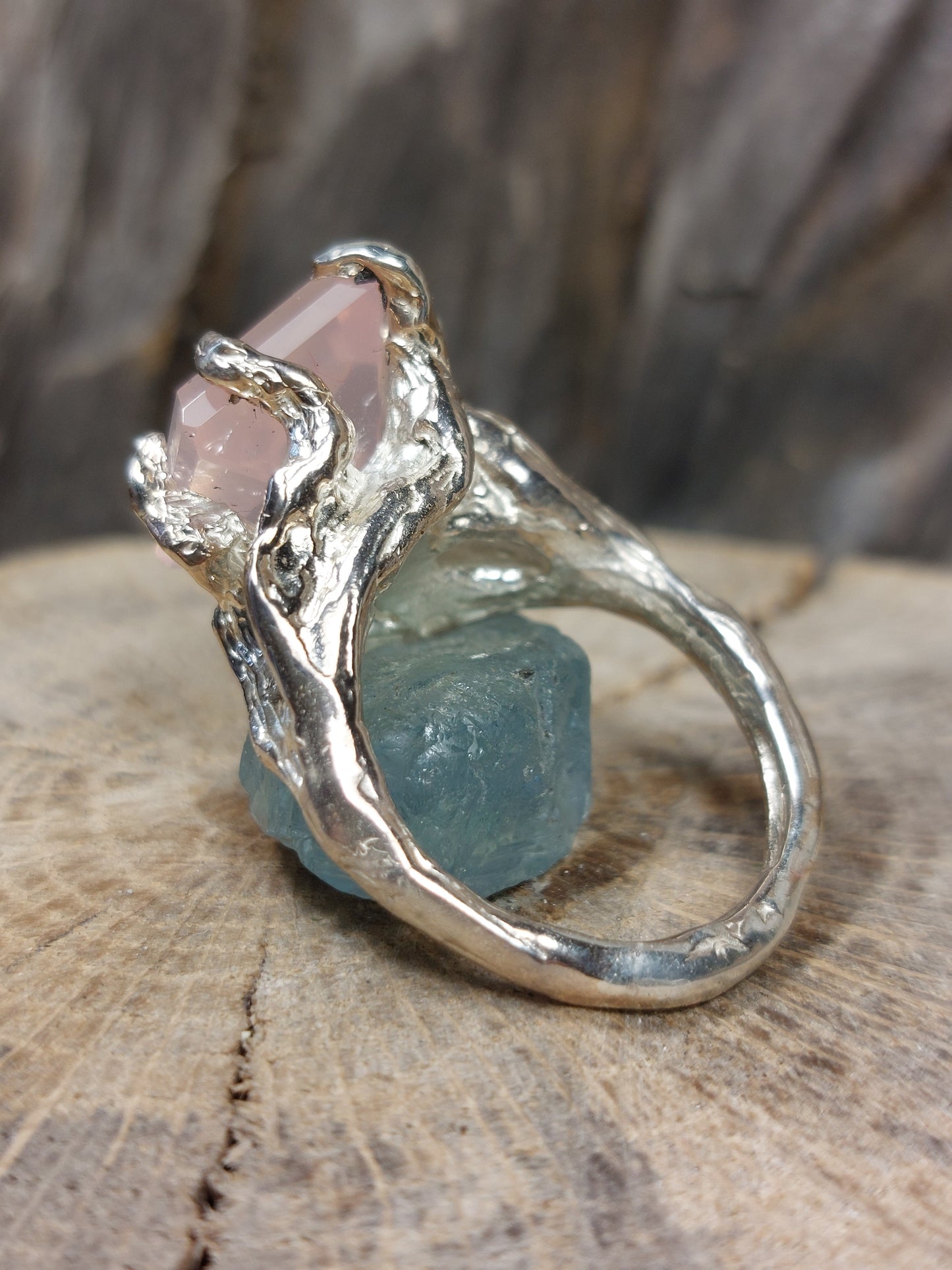 Anello in argento con Quarzo Rosa – Radici d’Argento