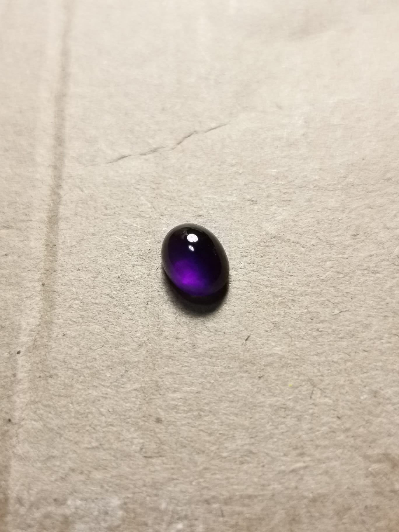 Ametista taglio ovale cabochon 1,35 ct