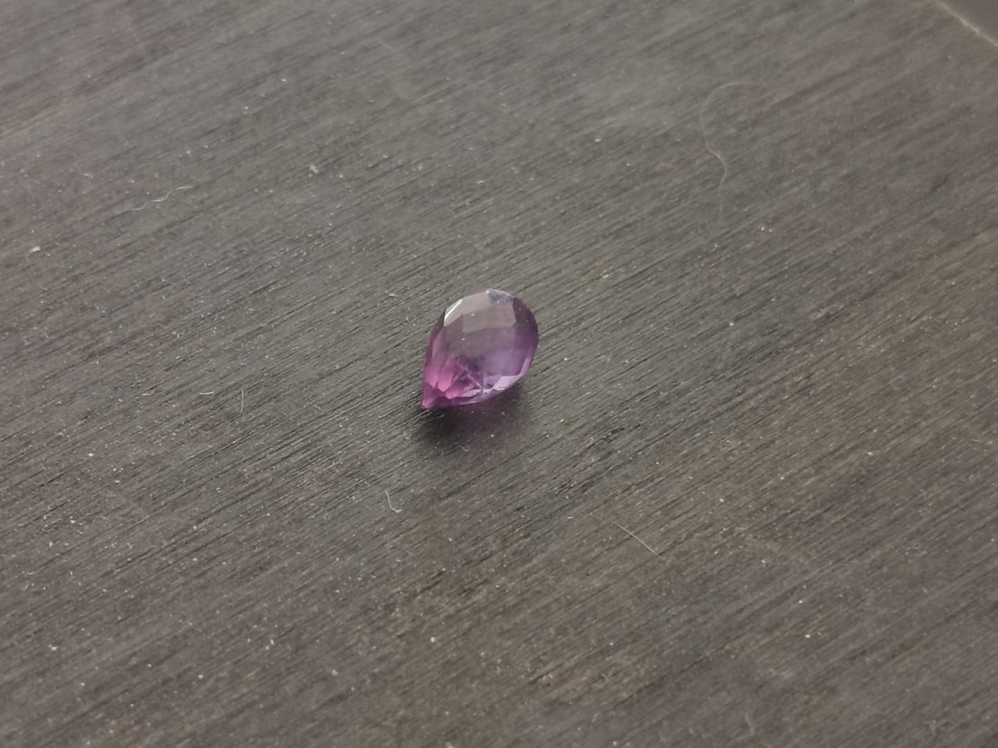Ametista taglio goccia briolette non forata 1,00 ct