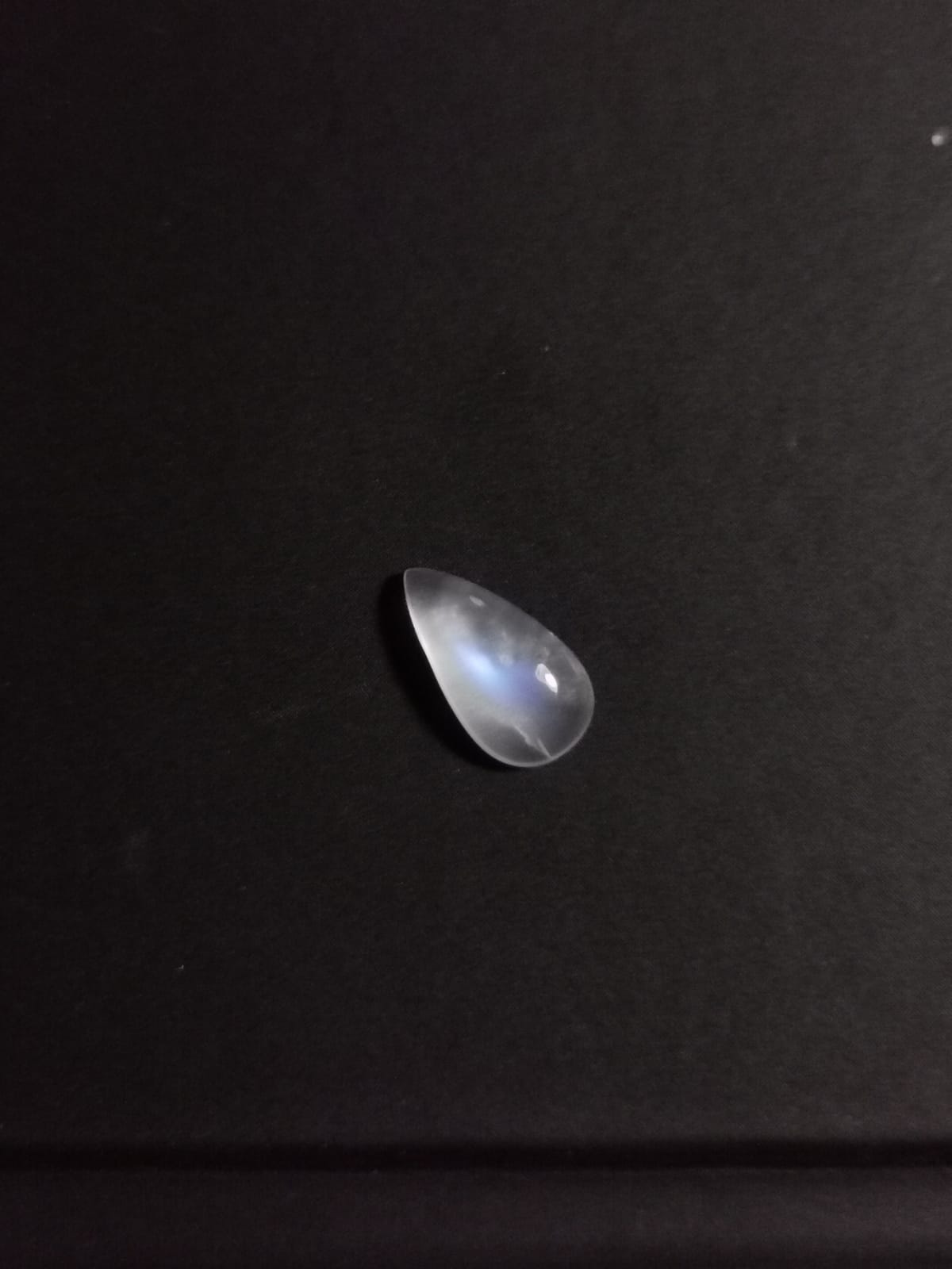 Adularia Pietra di Luna taglio goccia cabochon 2,01 ct