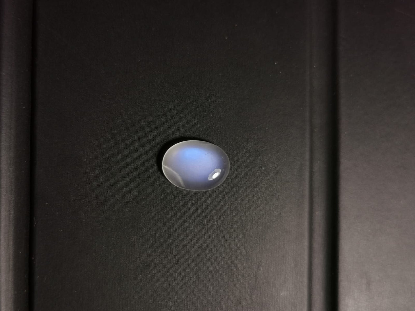 Adularia Pietra di Luna taglio ovale cabochon 5,71 ct