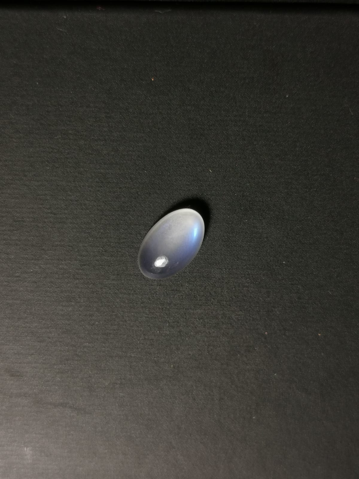 Adularia Pietra di Luna taglio ovale cabochon 2,07 ct