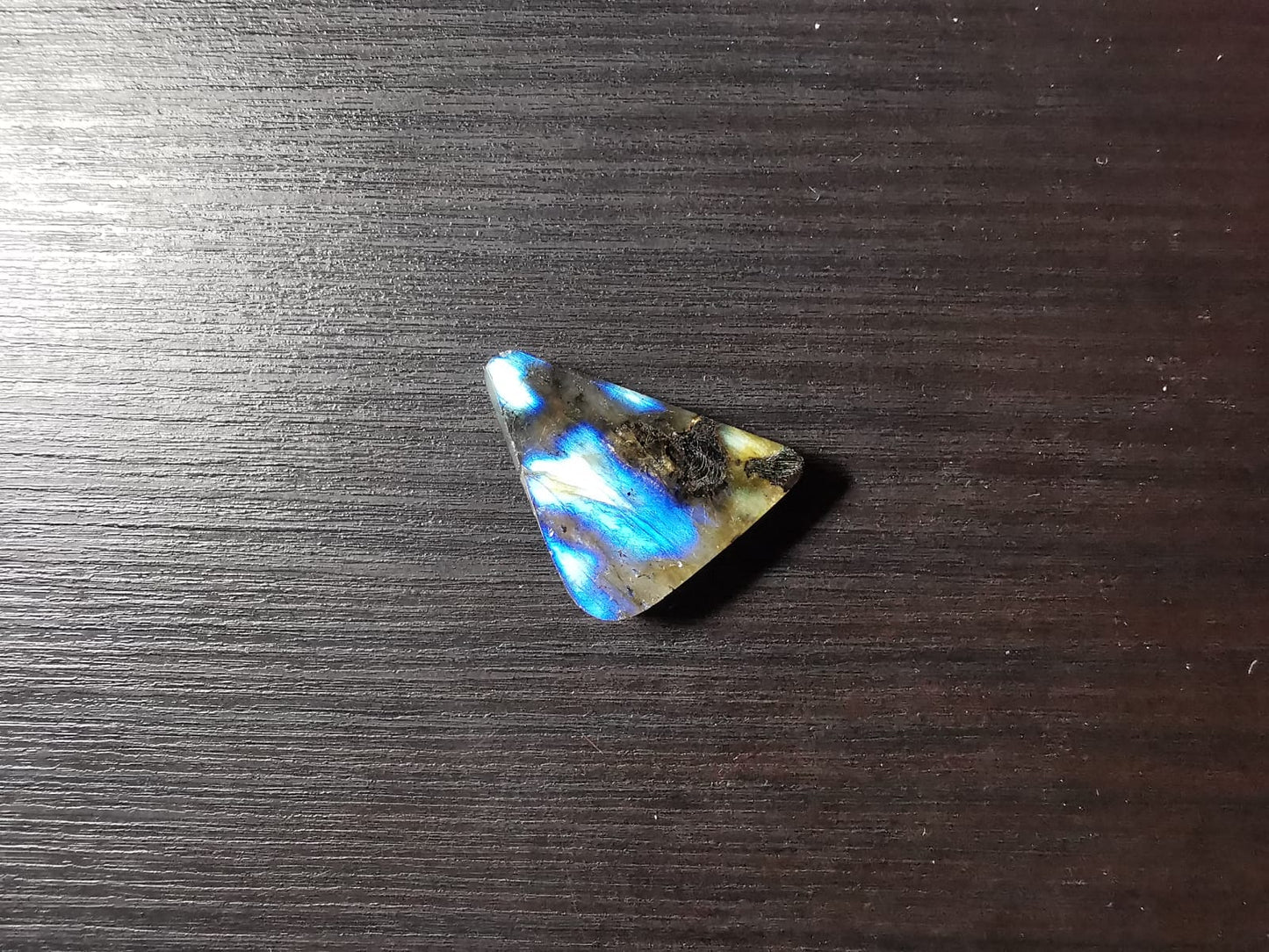 Labradorite taglio fancy cabochon 21,00 ct