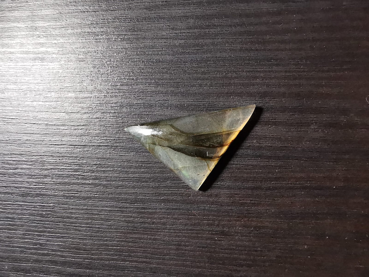 Labradorite taglio triangolare cabochon 23,50 ct