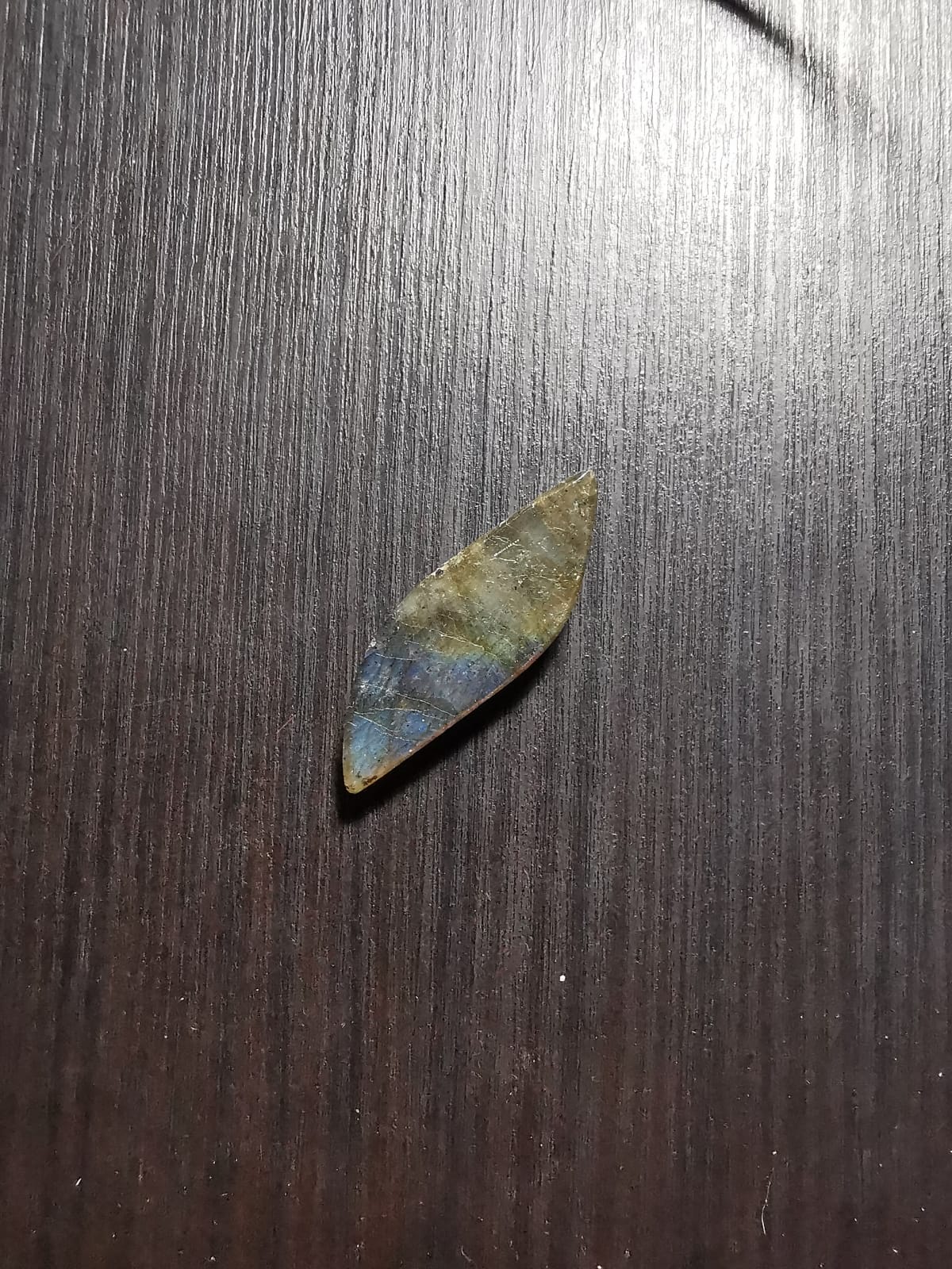 Labradorite taglio fancy cabochon 18,96 ct