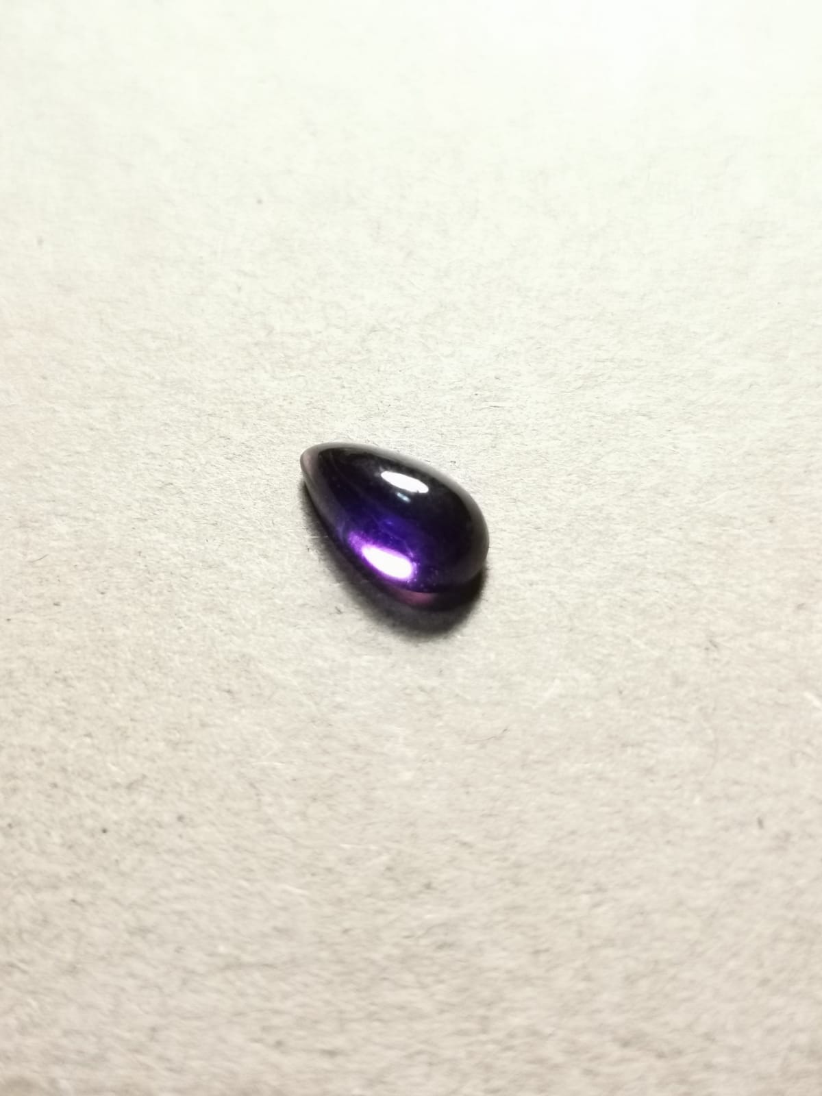 Ametista taglio goccia cabochon 1,72 ct