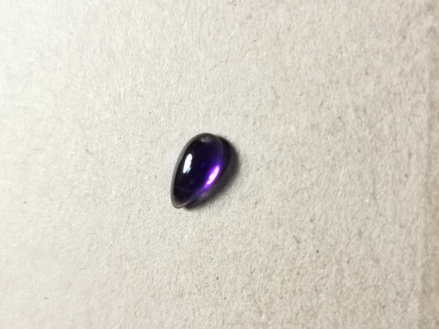 Ametista taglio goccia cabochon 1,03 ct