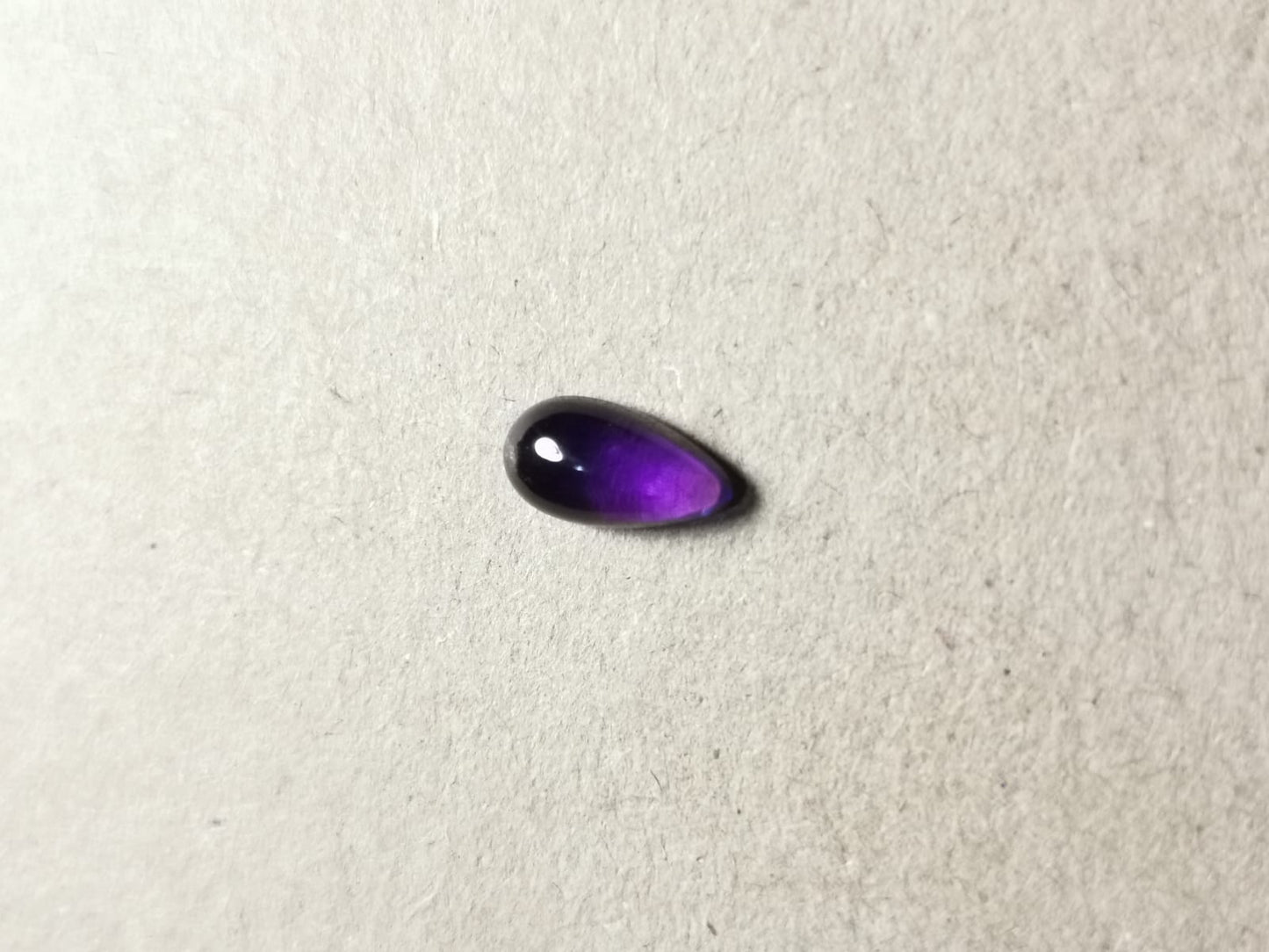 Ametista taglio goccia cabochon 1,03 ct