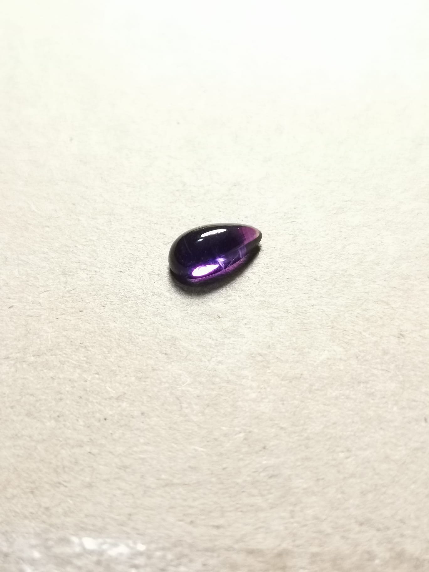 Ametista taglio goccia cabochon 1,27 ct