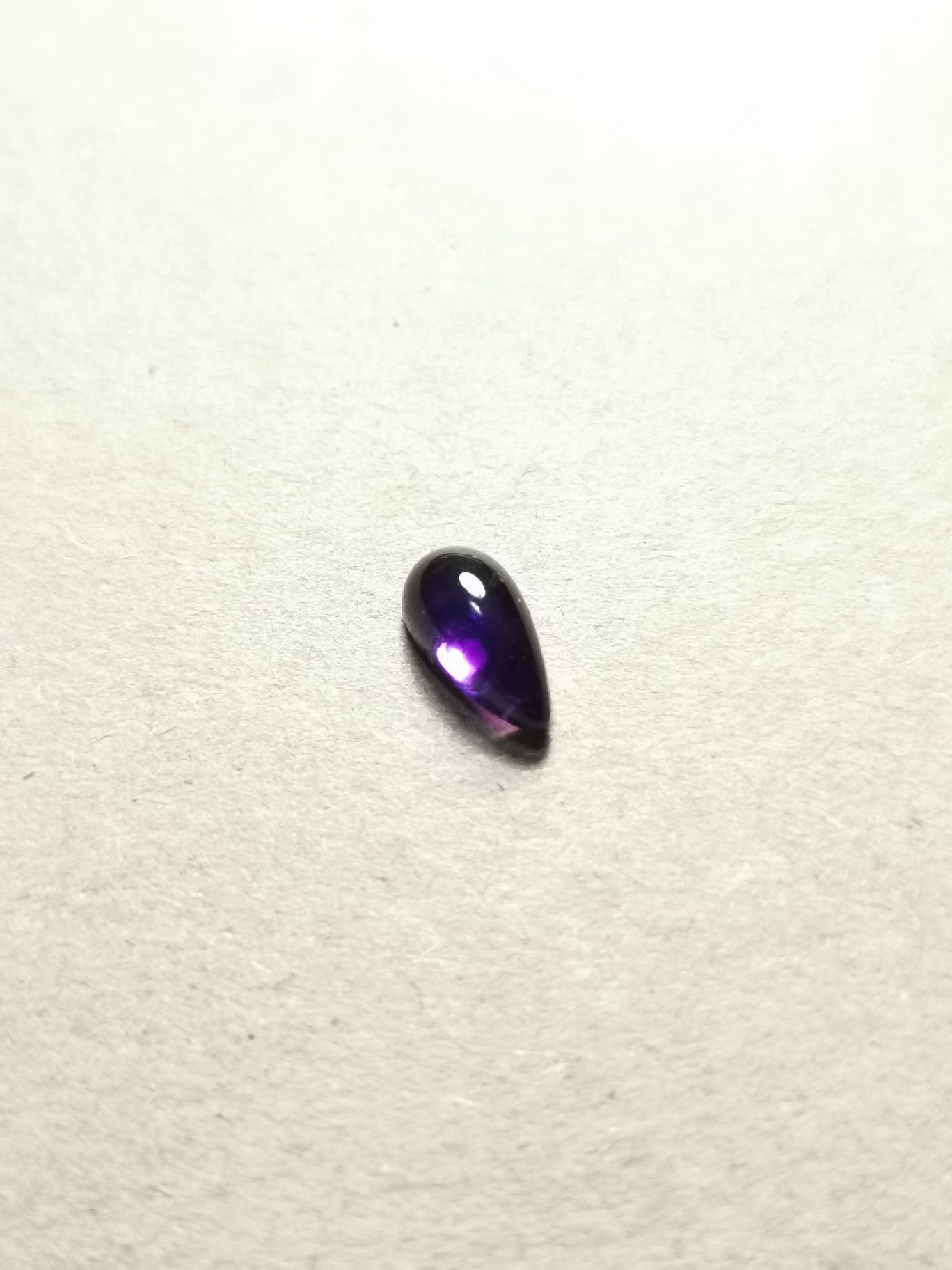 Ametista taglio goccia cabochon 1,27 ct