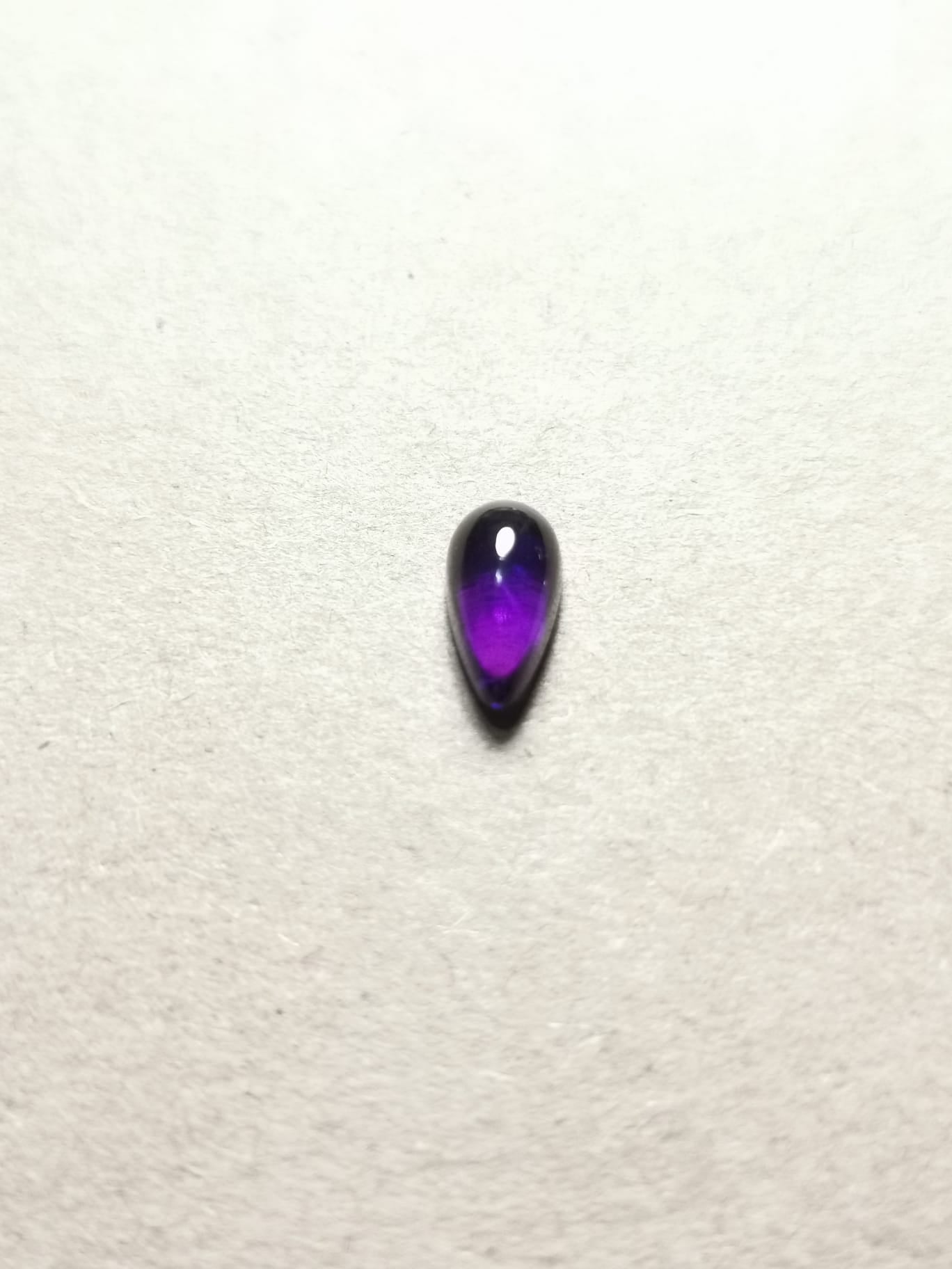Ametista taglio goccia cabochon 1,27 ct