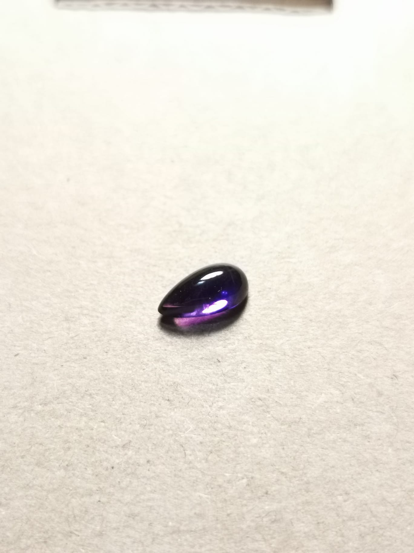 Ametista taglio goccia cabochon 1,27 ct