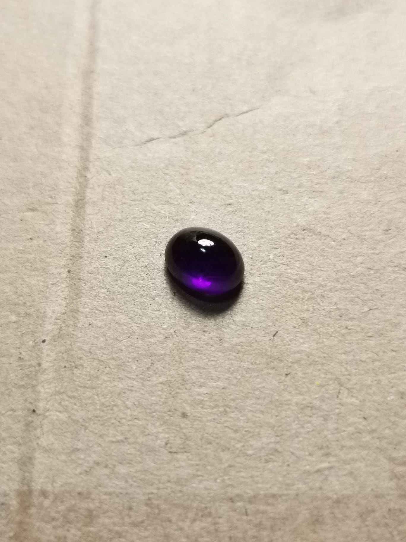 Ametista taglio ovale cabochon 1,35 ct