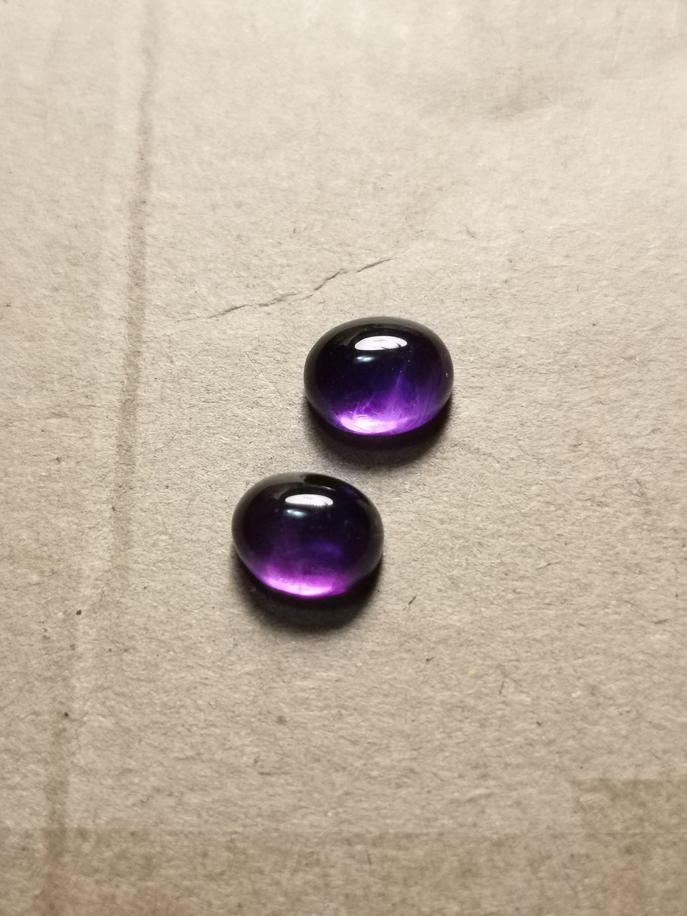 Coppia di Ametiste taglio ovale cabochon 6,50 ct totali