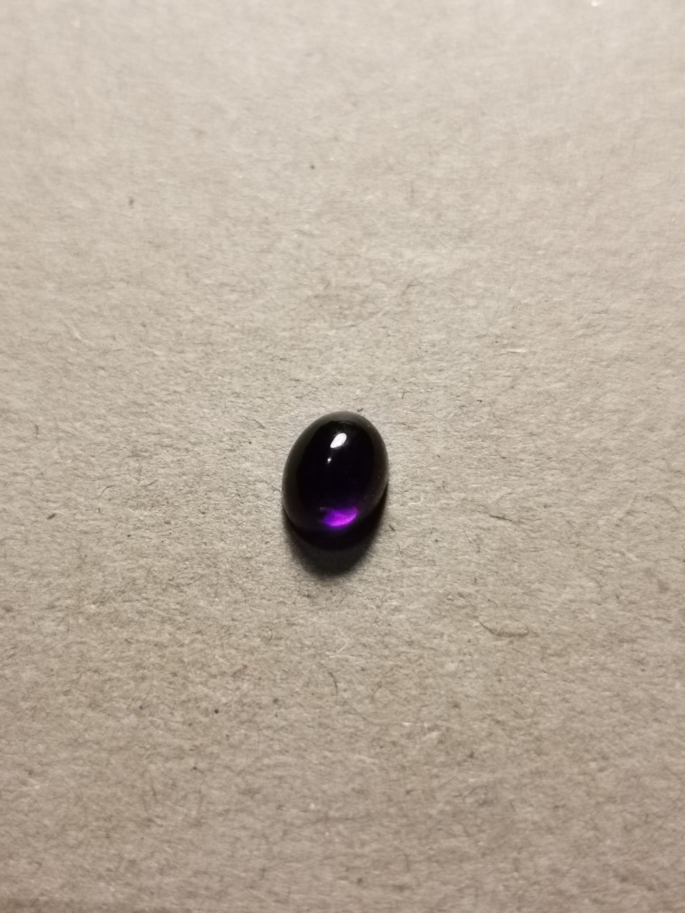 Ametista taglio ovale cabochon 1,43 ct