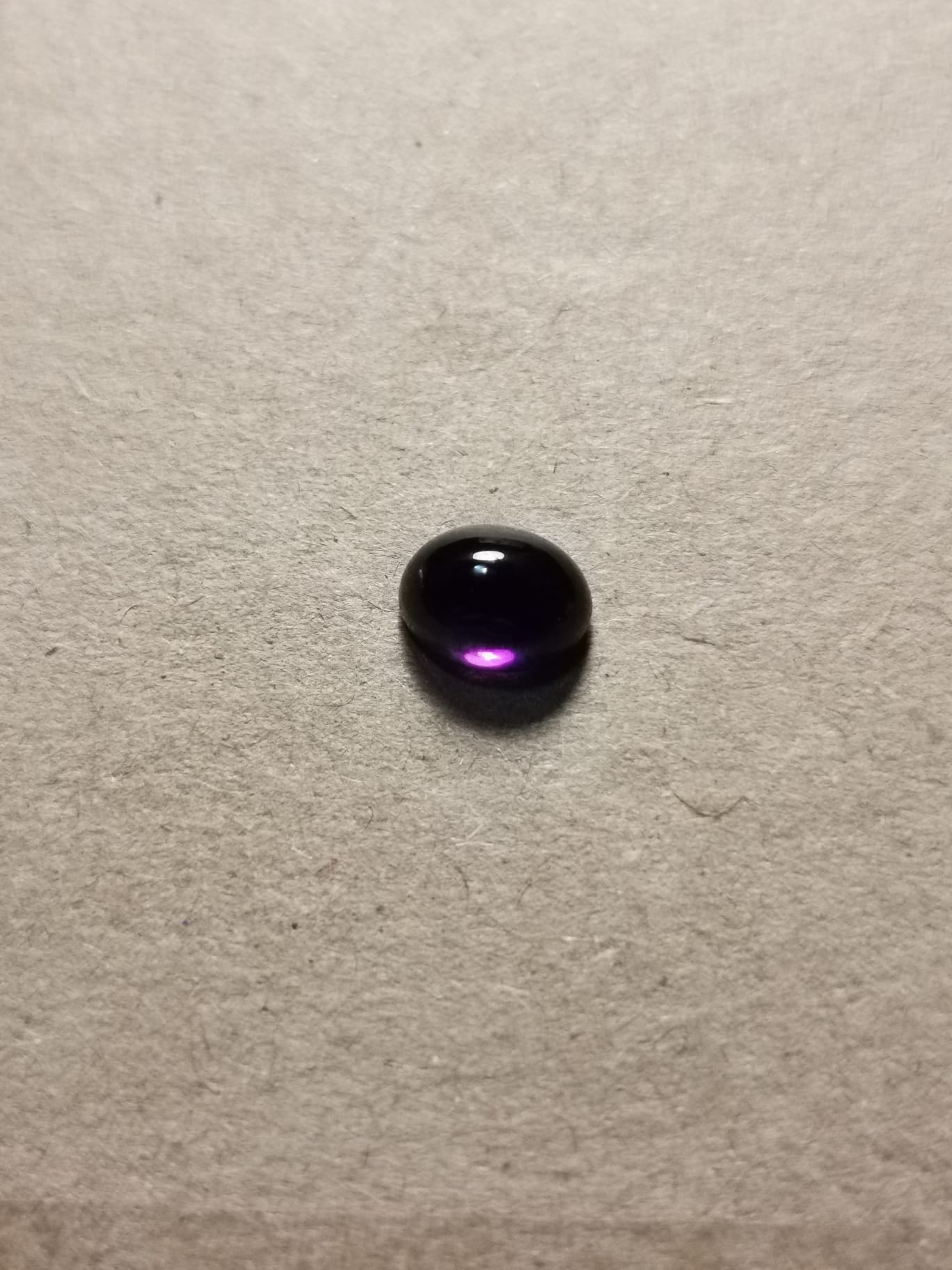 Ametista taglio ovale cabochon 1,43 ct