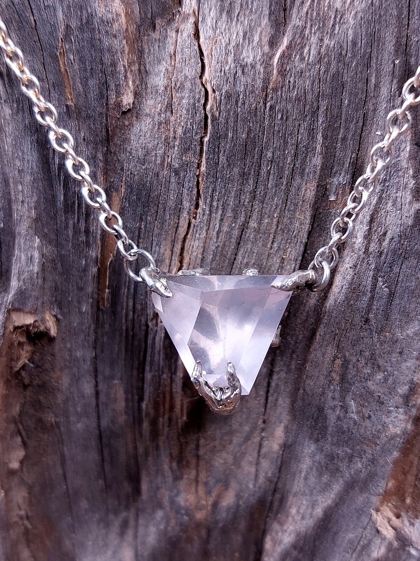"Riflessi" con Quarzo Rosa Milky – Connessione e Natura