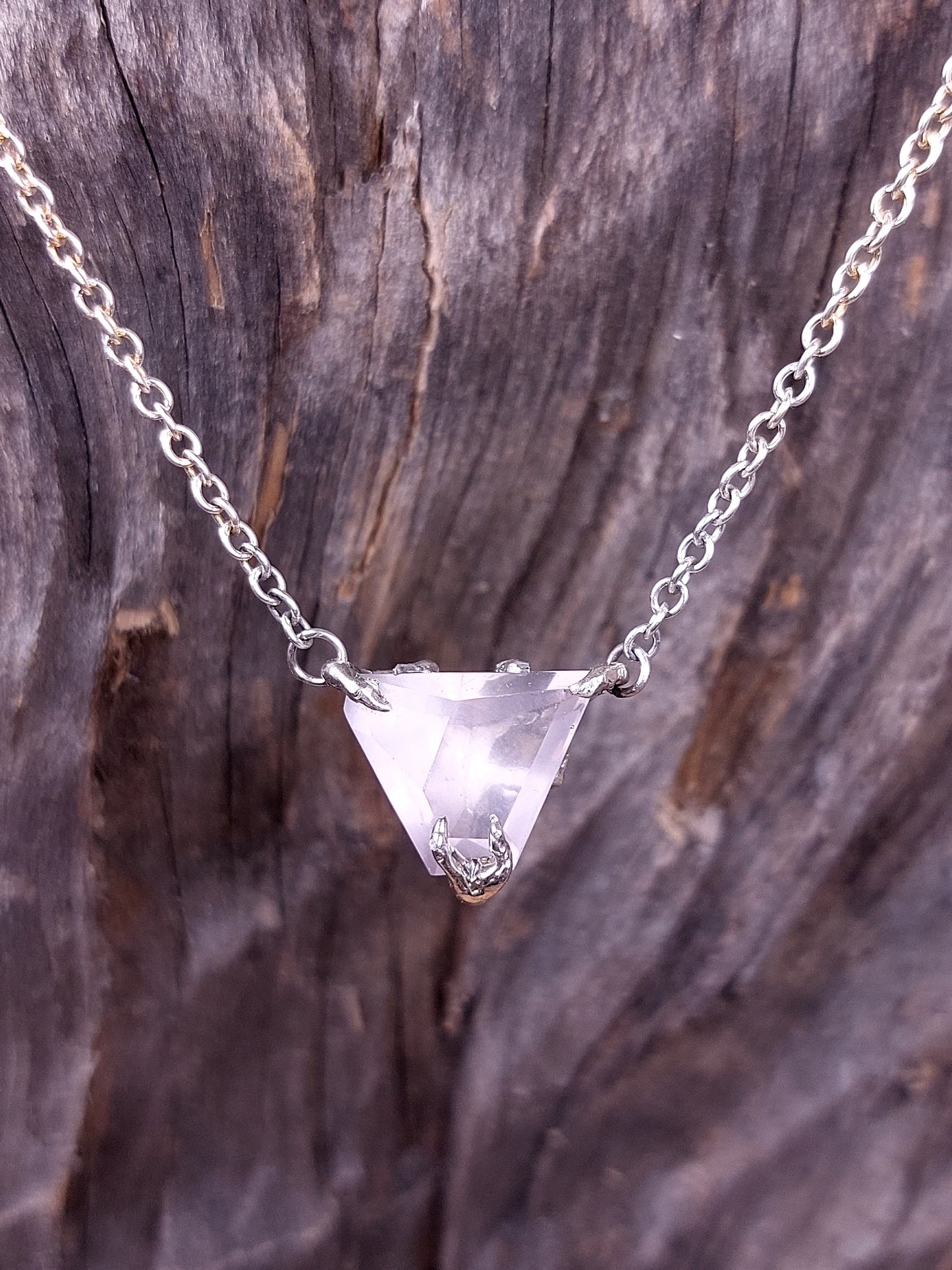 "Riflessi" con Quarzo Rosa Milky – Connessione e Natura