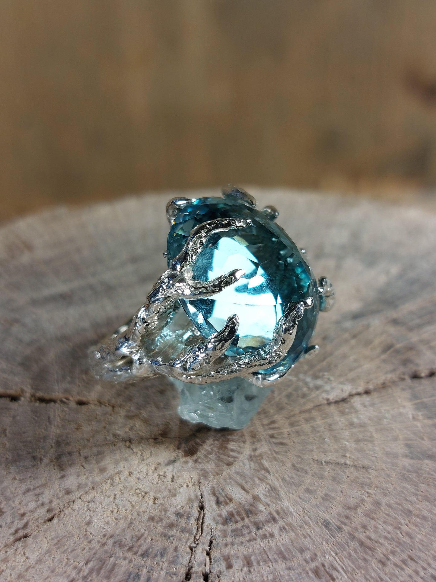 Anello "radici" XL con quarzo sintetico