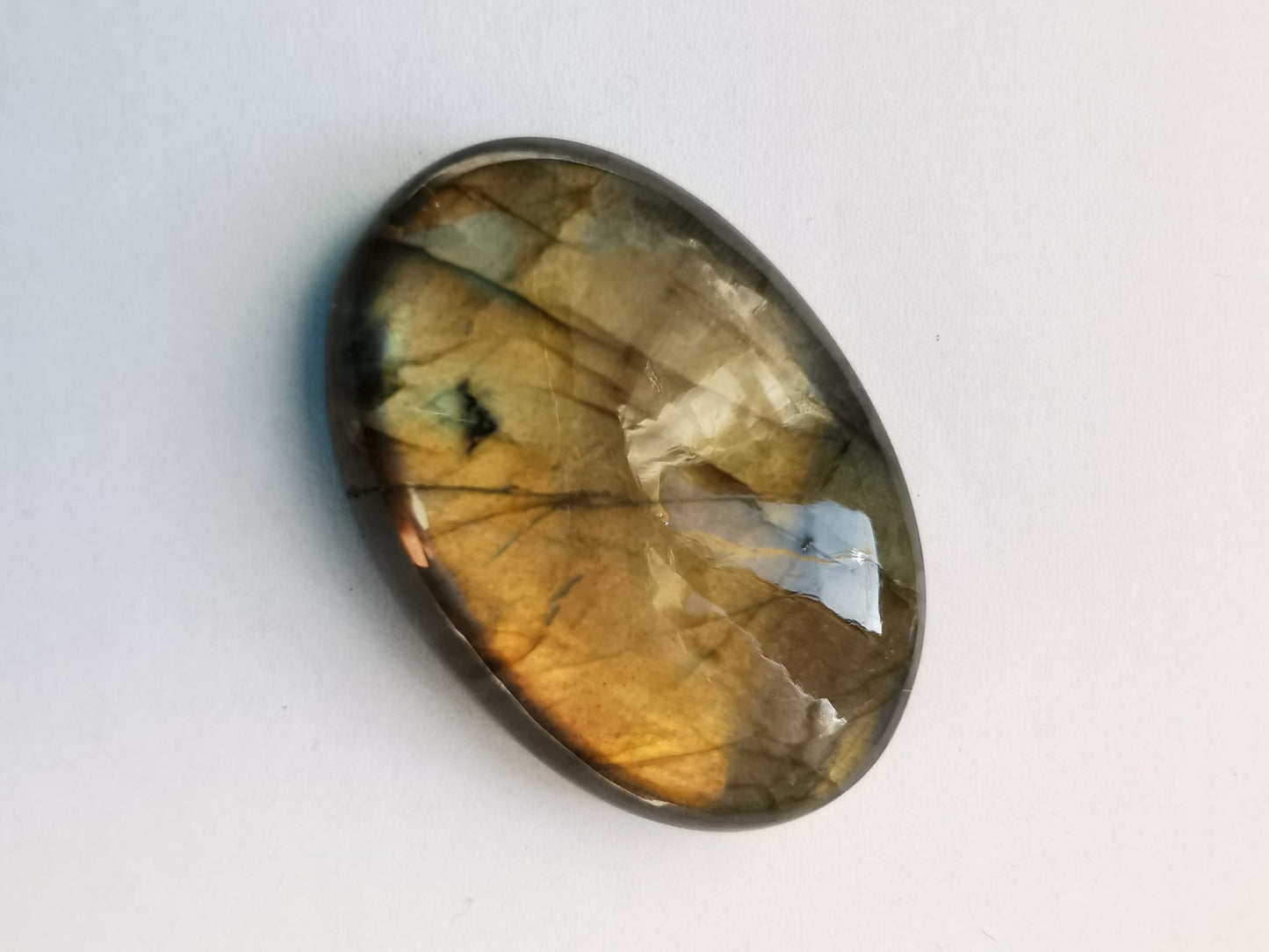 Labradorite taglio ovale cabochon 64,70 ct