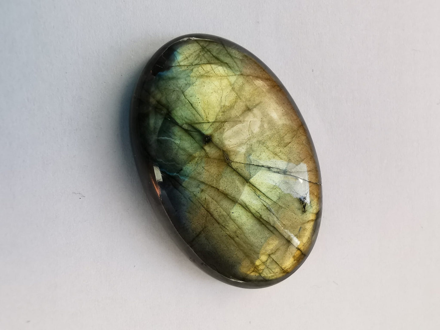 Labradorite taglio ovale cabochon 64,70 ct