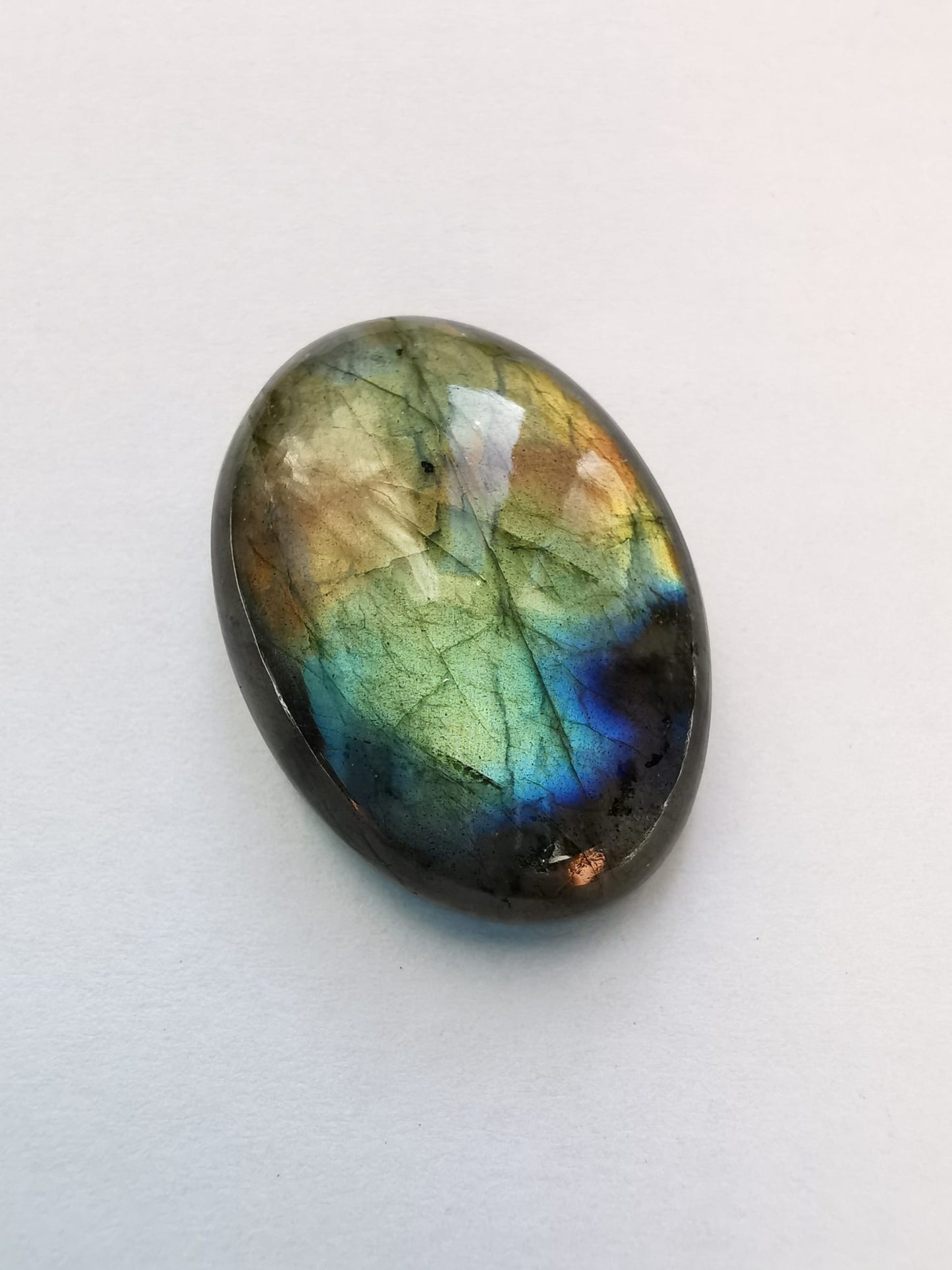 Labradorite taglio ovale cabochon 36,85 ct