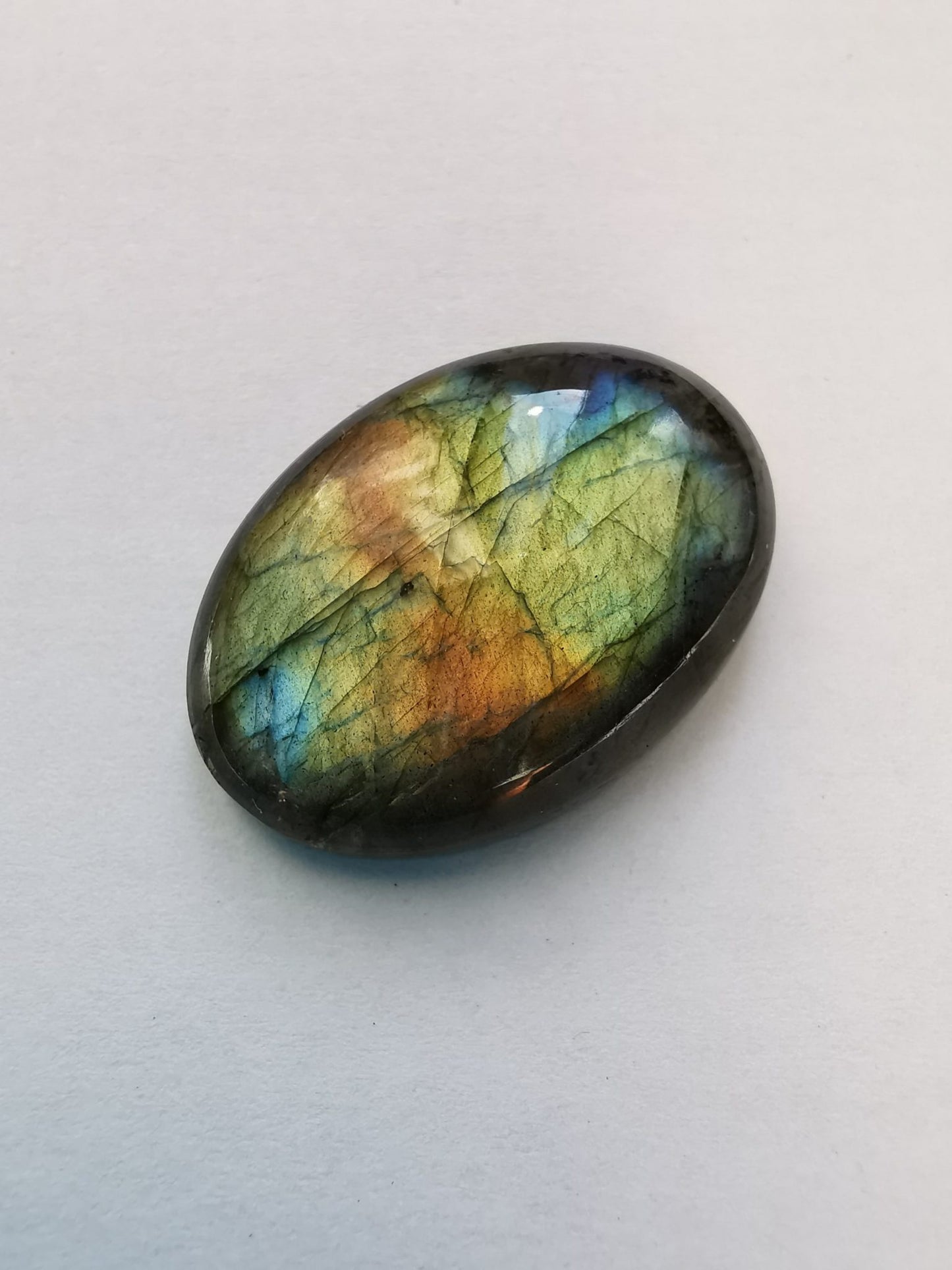 Labradorite taglio ovale cabochon 36,85 ct