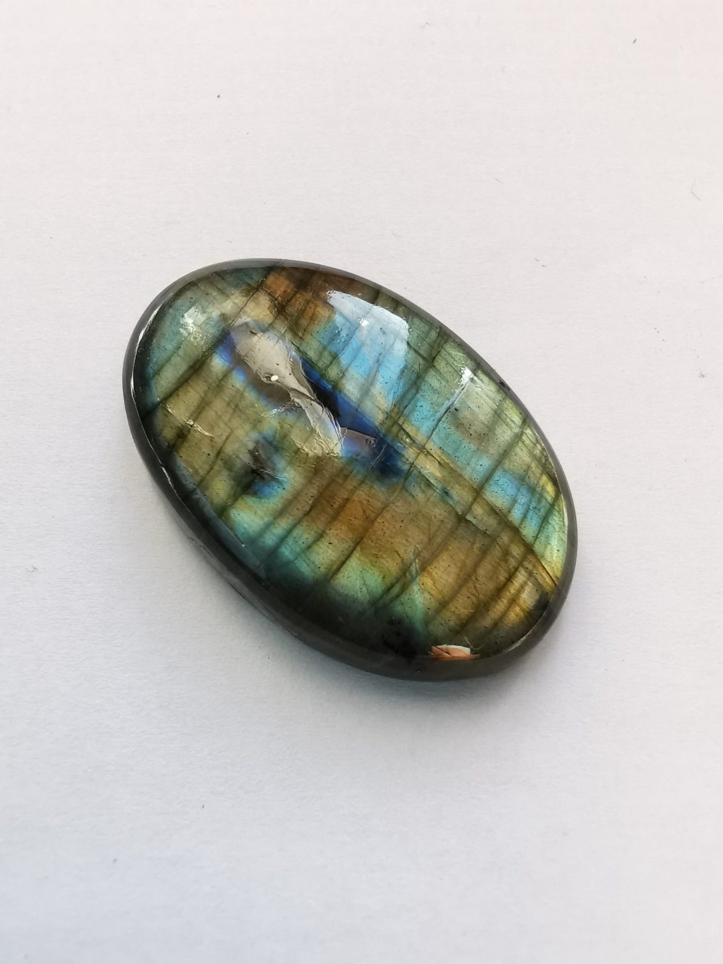 Labradorite taglio ovale cabochon 79,60 ct