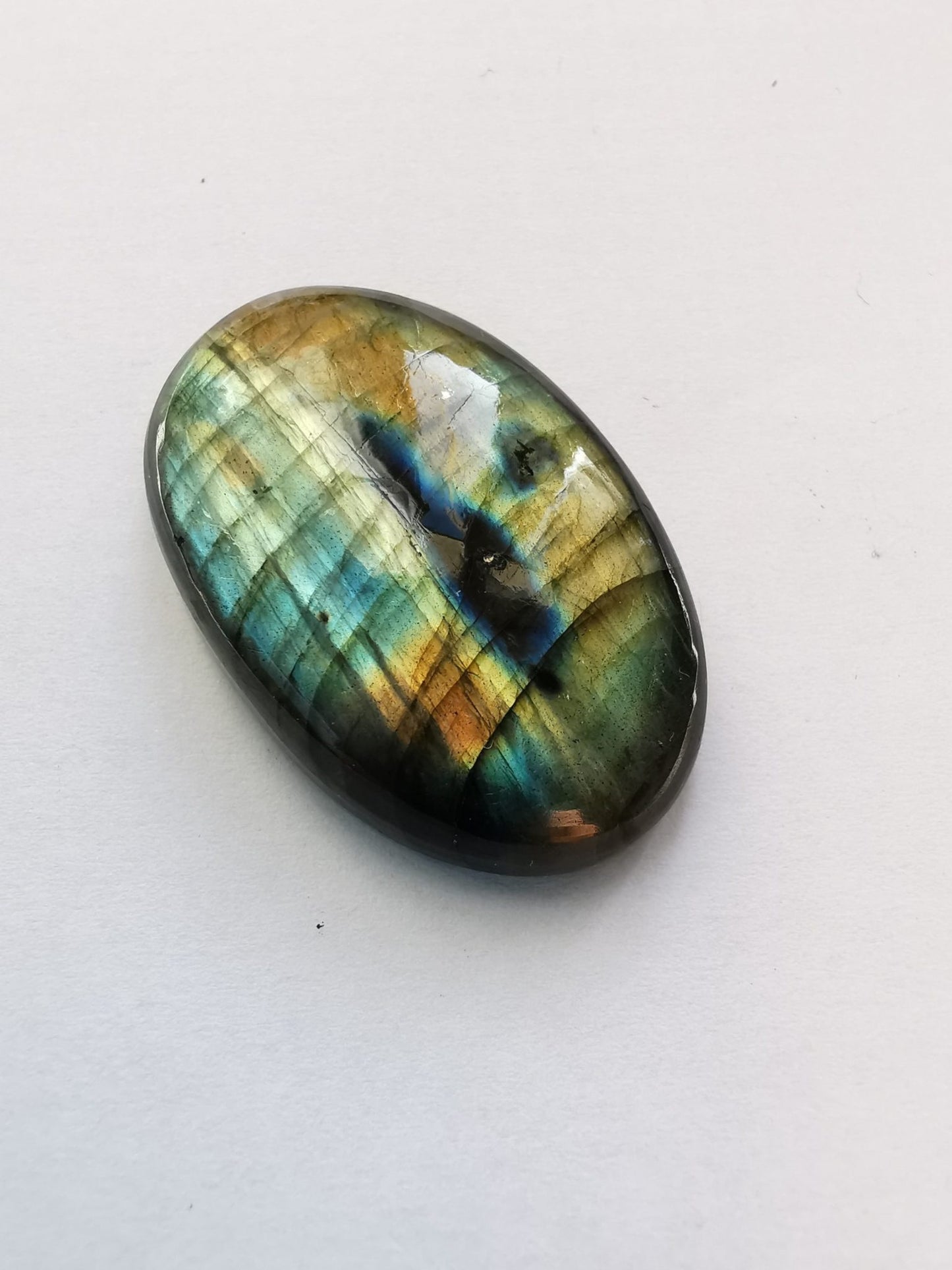 Labradorite taglio ovale cabochon 79,60 ct