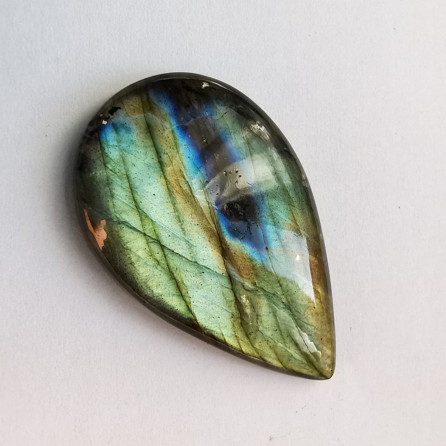 Labradorite taglio goccia cabochon 47,65 ct