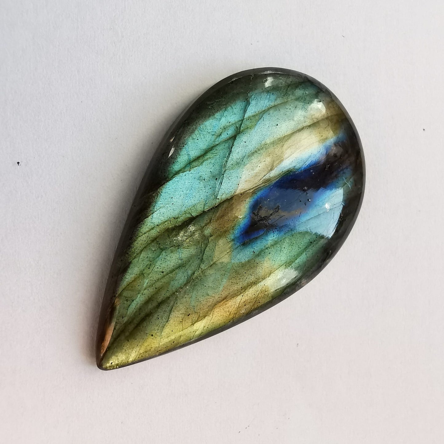 Labradorite taglio goccia cabochon 47,65 ct