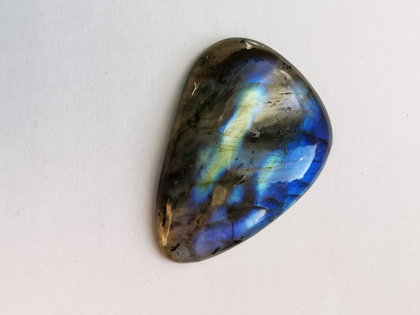 Labradorite taglio goccia cabochon 48,25 ct