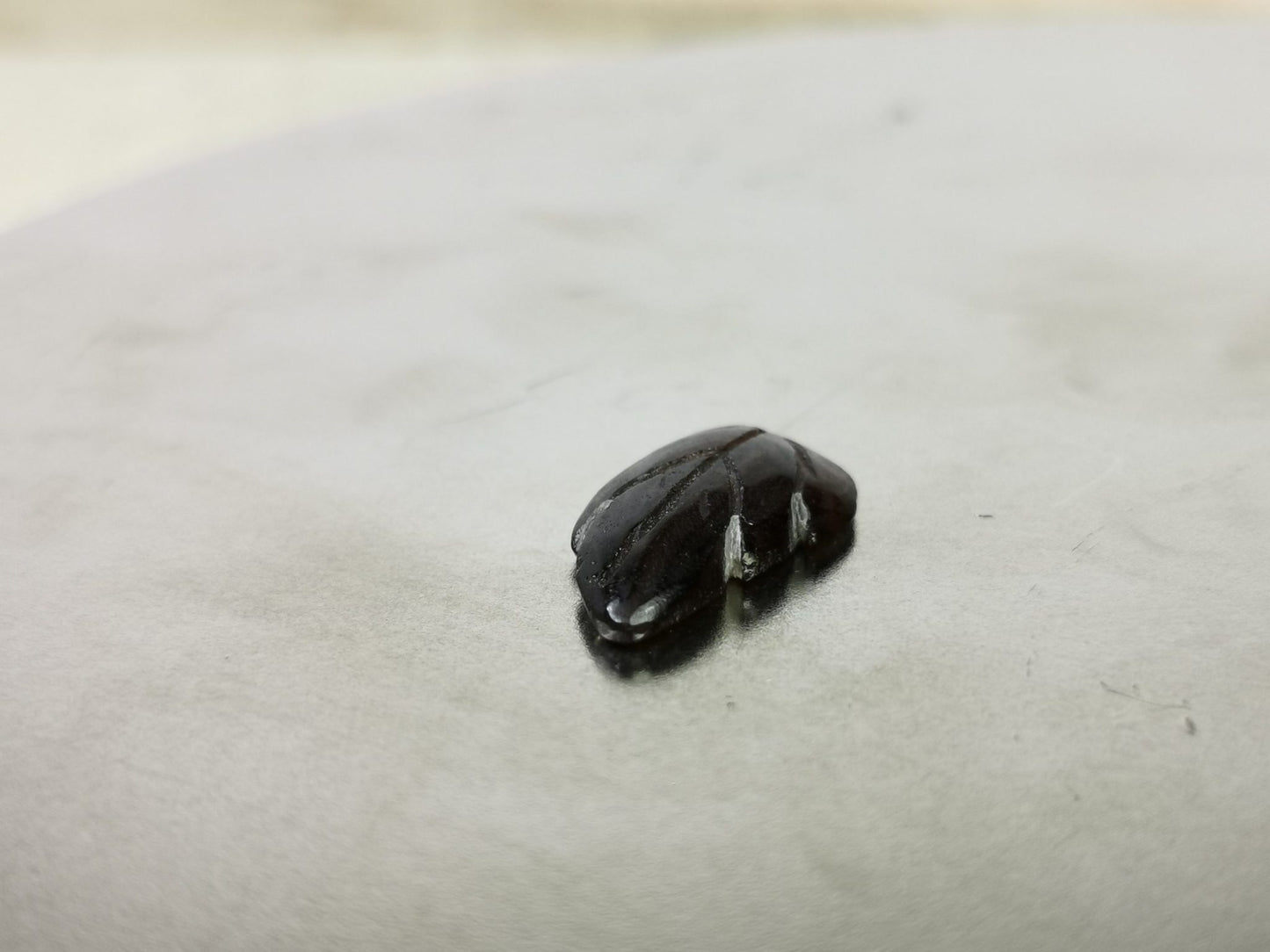 Granato Almandino intaglio a foglia 4,00 ct