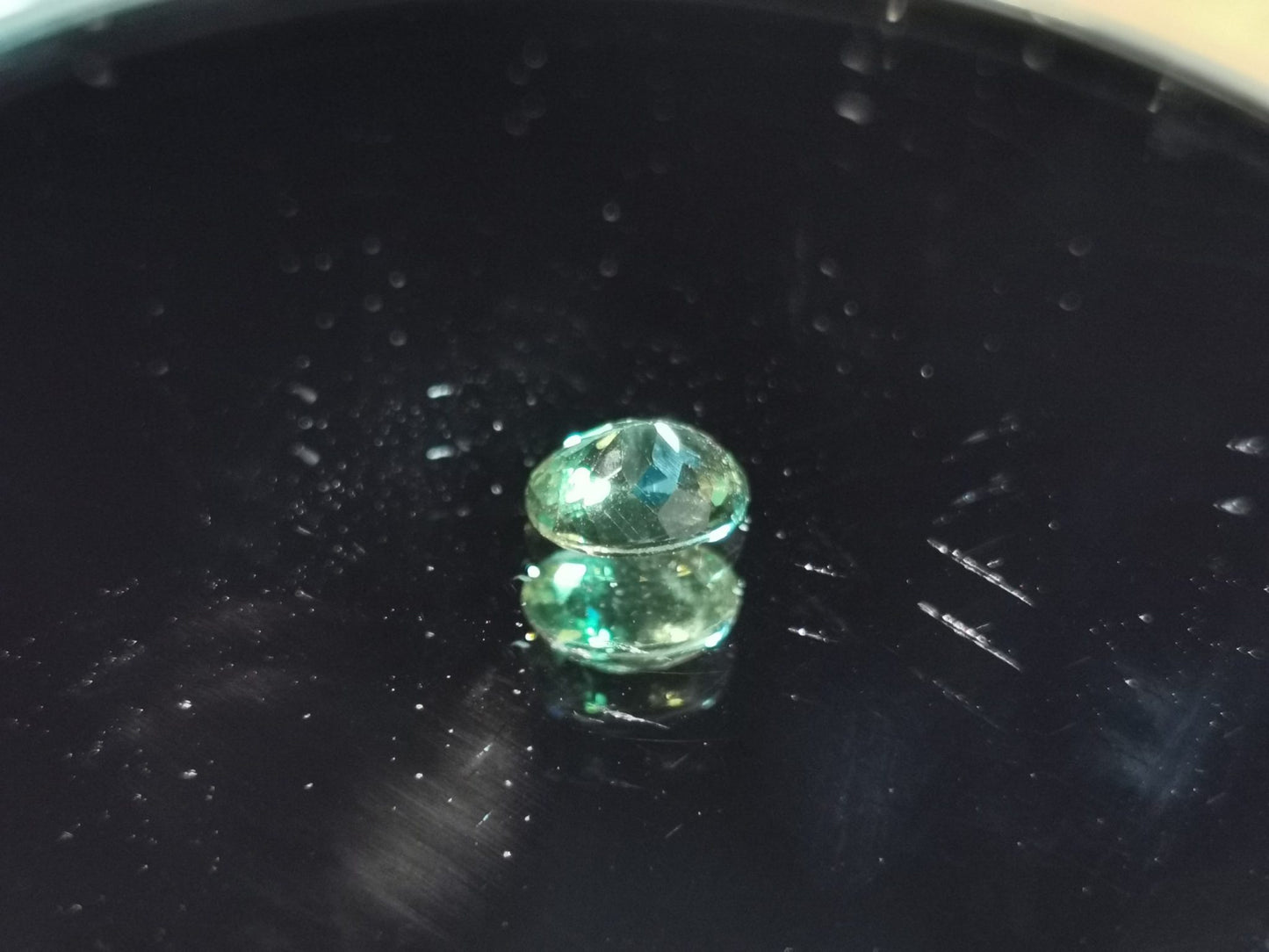 Apatite taglio ovale 1,00 ct