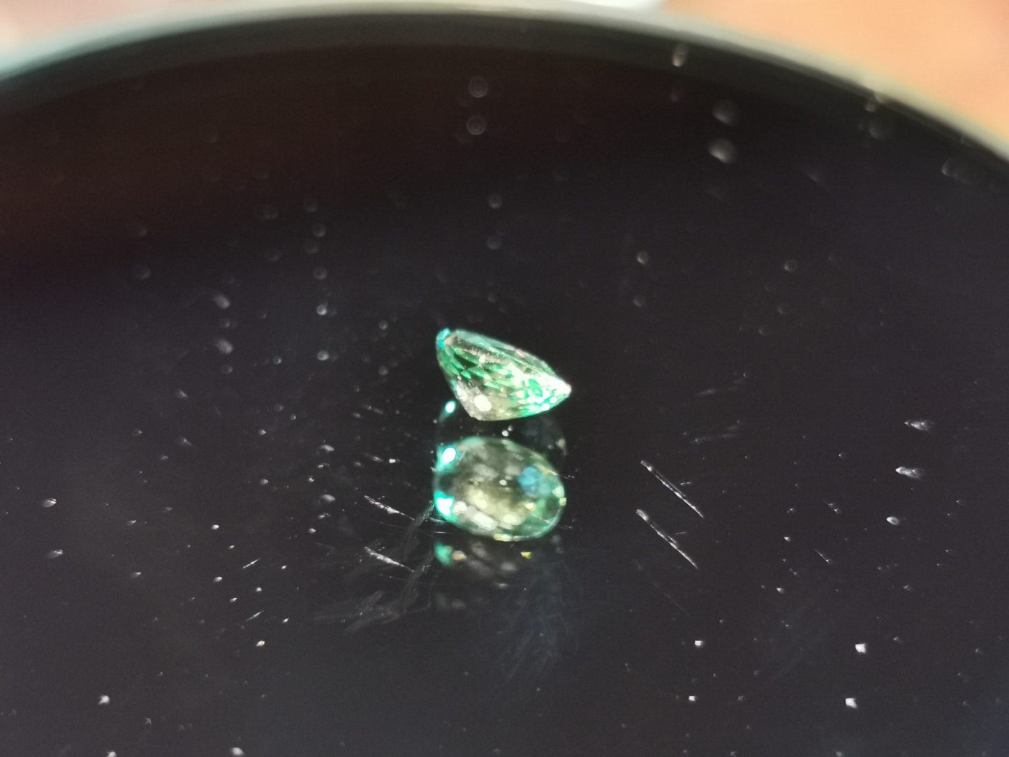 Apatite taglio ovale 0,63 ct