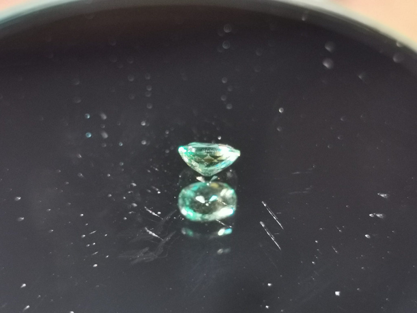 Apatite taglio ovale 0,63 ct