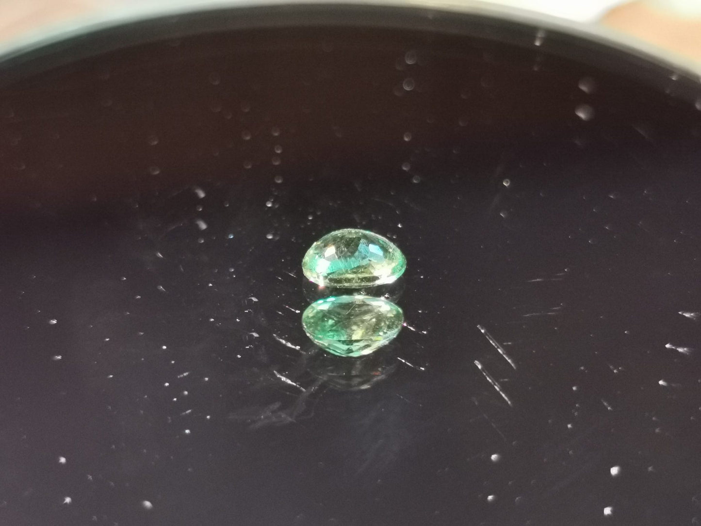 Apatite taglio ovale 0,63 ct