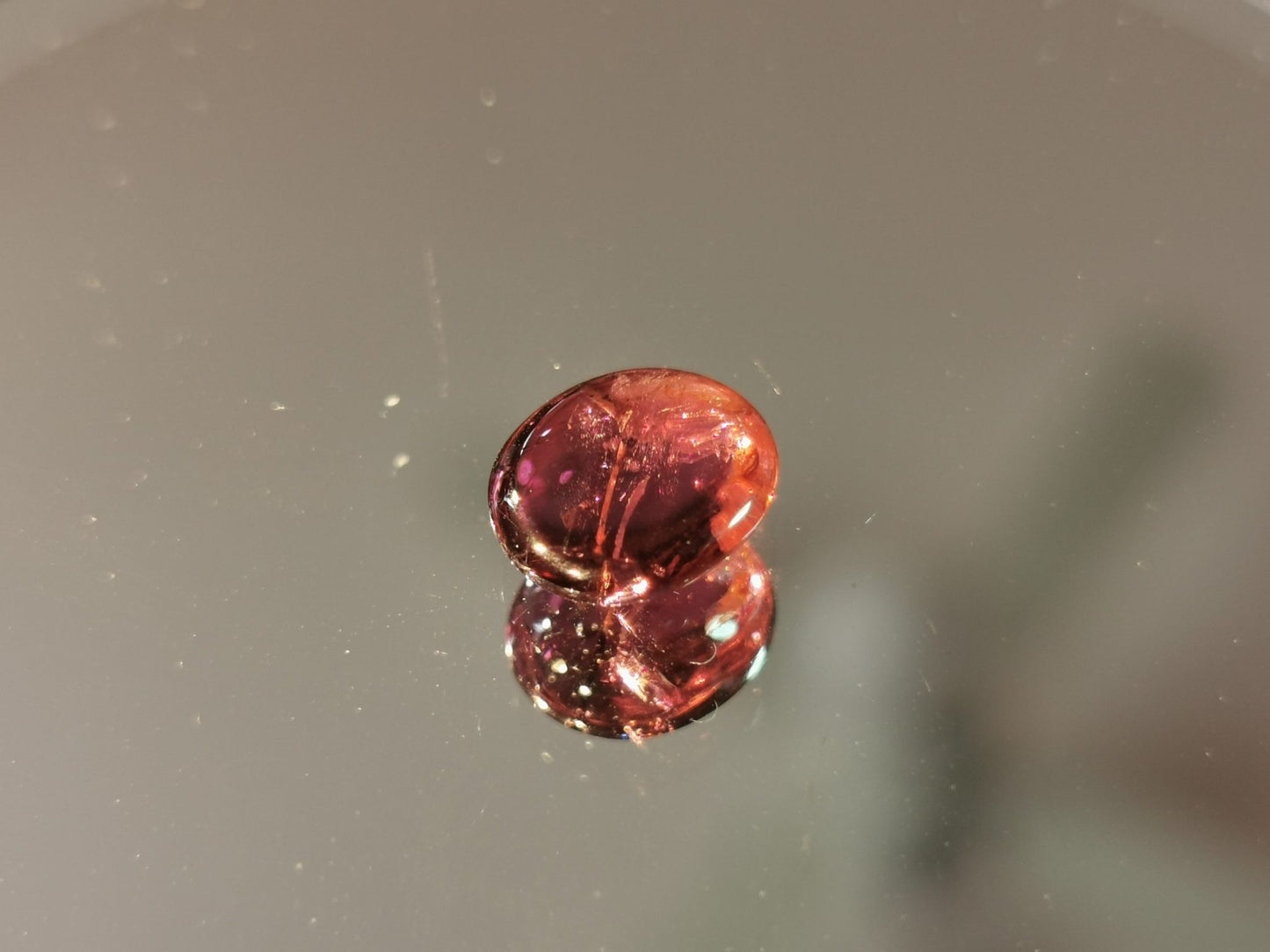 Tormalina taglio ovale cabochon 2,35 ct