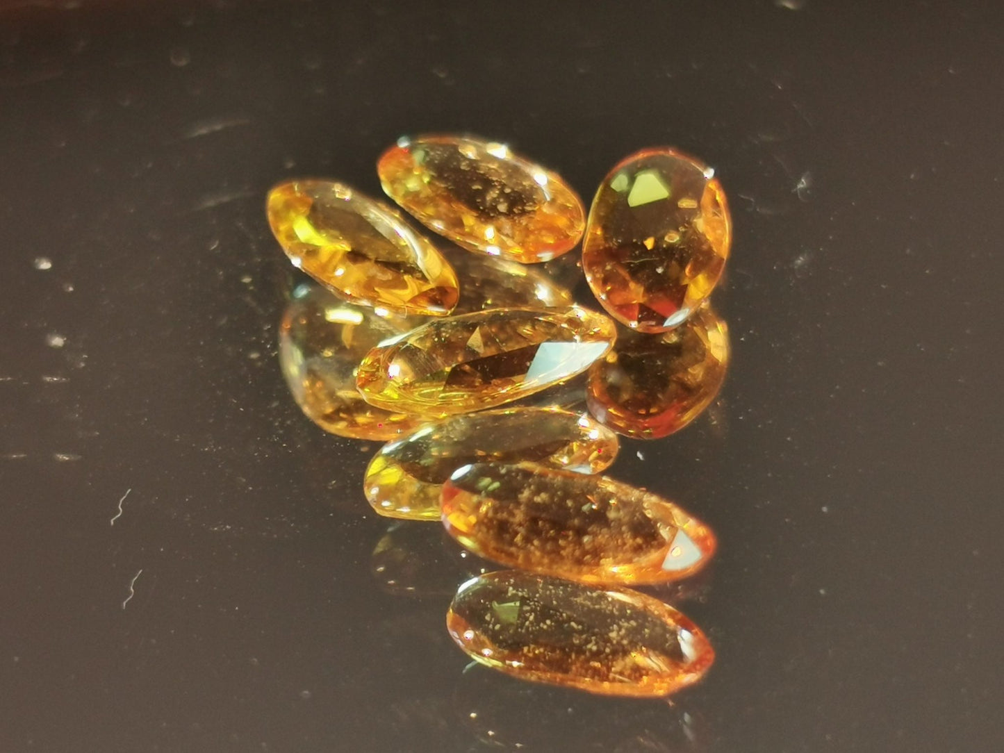 Lotto di 5 Zaffiri arancio taglio rosetta forma fancy 1,83 ct totali