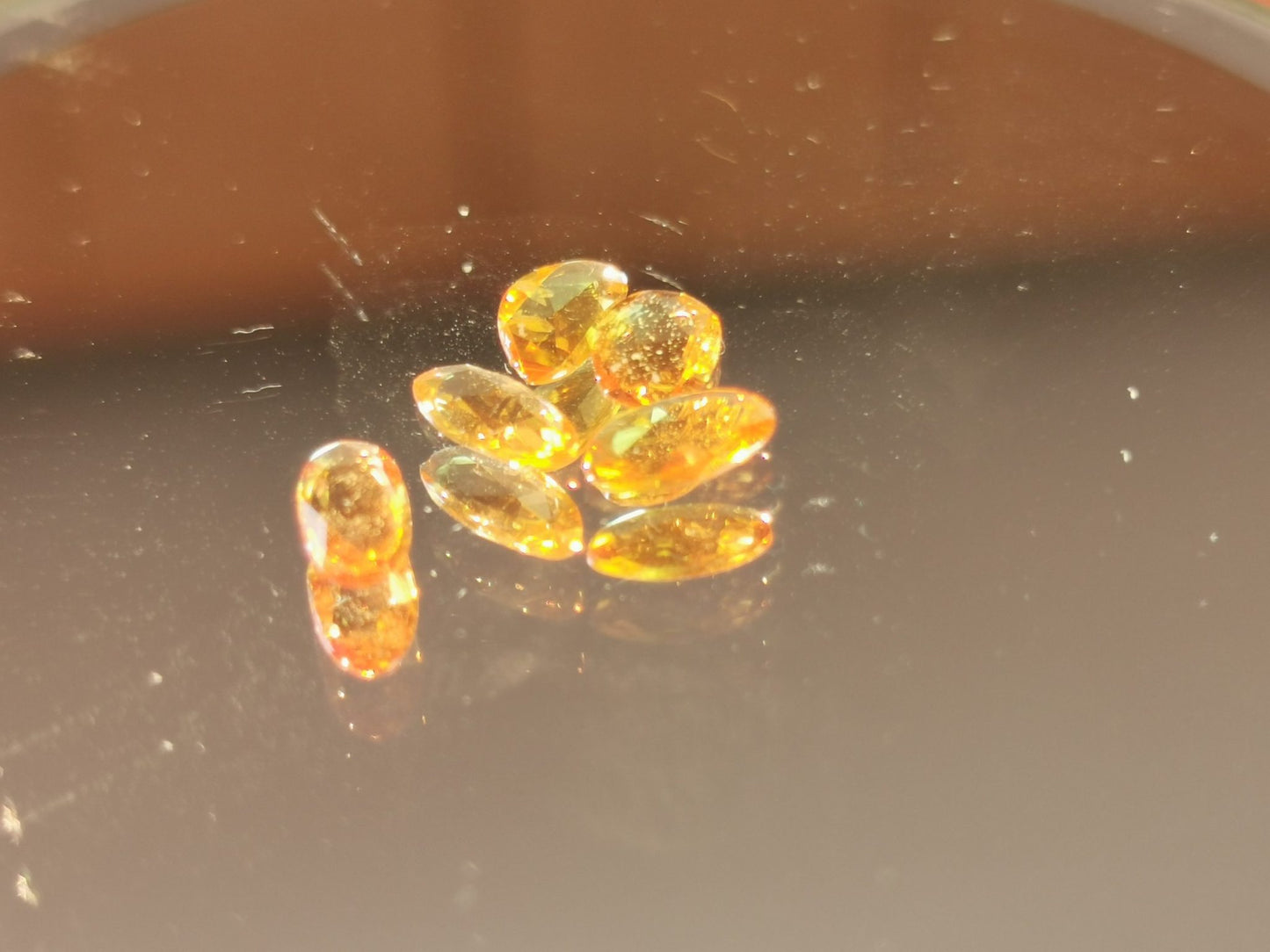 Lotto di 5 Zaffiri arancio taglio rosetta forma fancy 1,83 ct totali