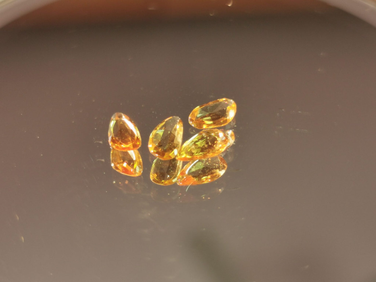 Lotto di 4 Zaffiri arancio taglio rosetta forma fancy 1,31 ct totali