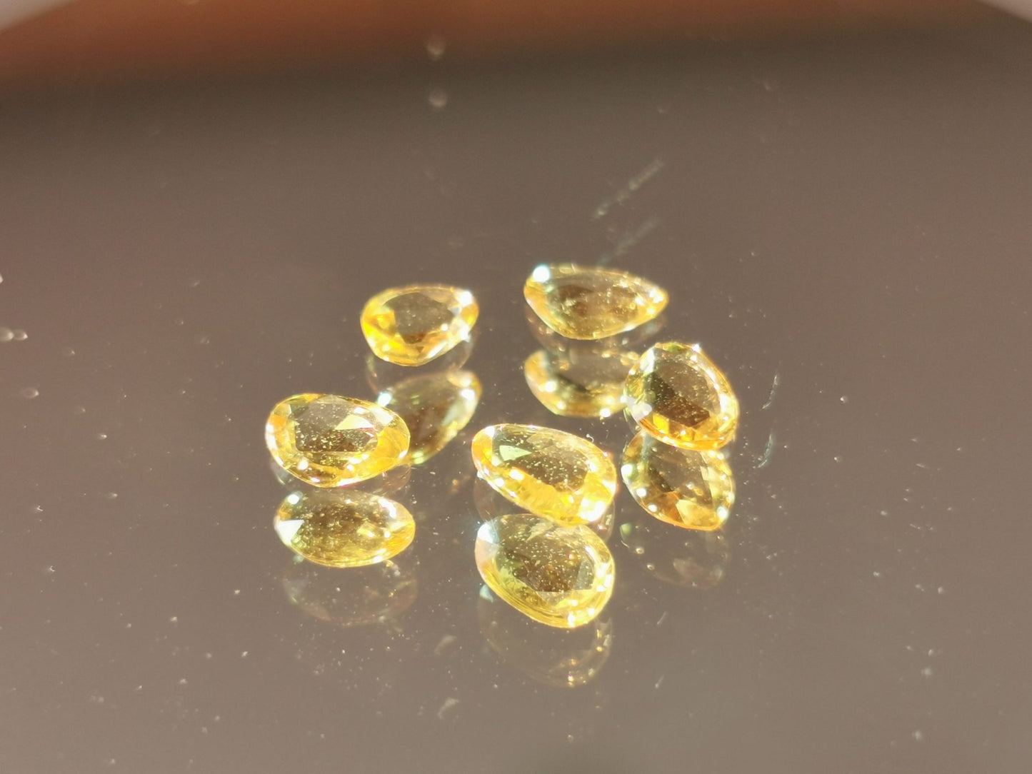 Lotto di 5 Zaffiri arancio taglio rosetta forma fancy 1,15 ct totali