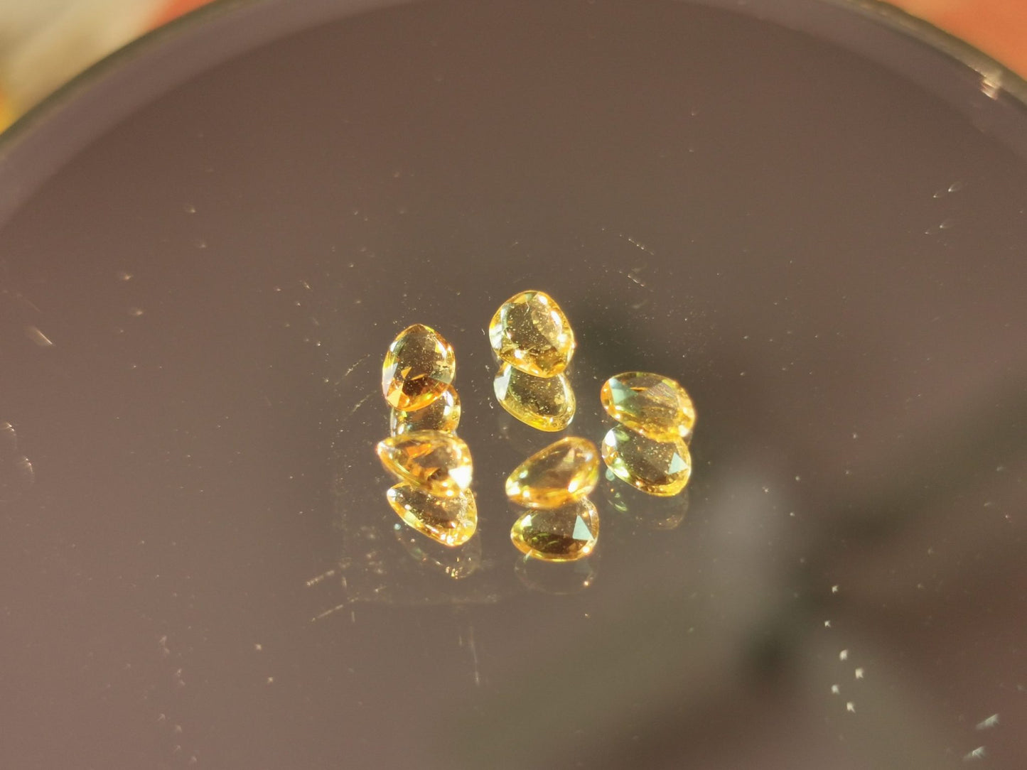 Lotto di 5 Zaffiri arancio taglio rosetta forma fancy 1,15 ct totali