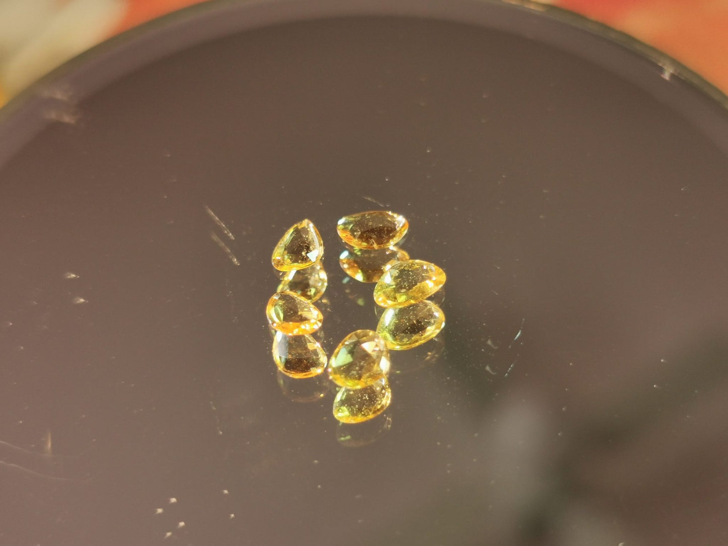 Lotto di 5 Zaffiri arancio taglio rosetta forma fancy 1,15 ct totali