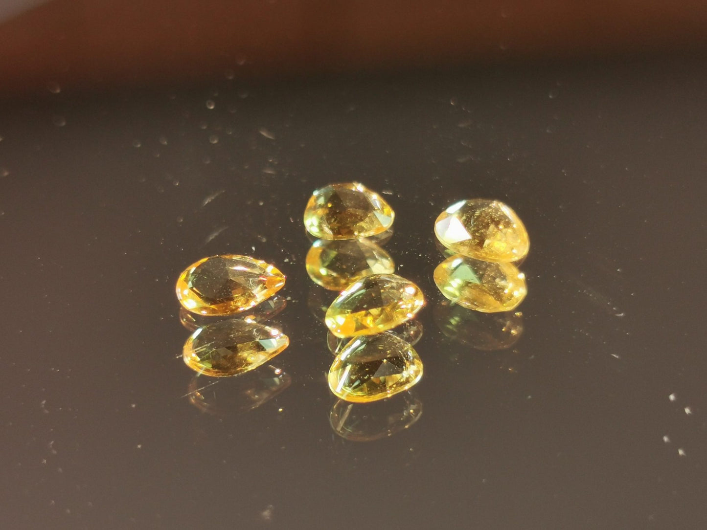 Lotto di 5 Zaffiri arancio taglio rosetta forma fancy 1,64 ct totali