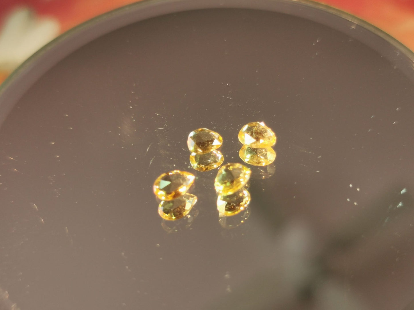 Lotto di 5 Zaffiri arancio taglio rosetta forma fancy 1,64 ct totali