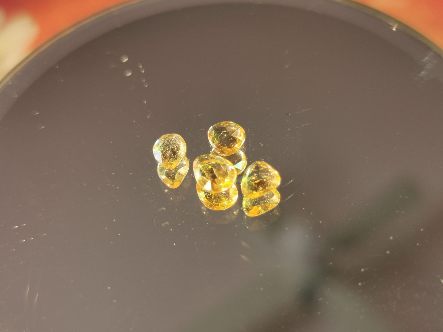 Lotto di 4 Zaffiri arancio taglio rosetta forma fancy 1,45 ct totali